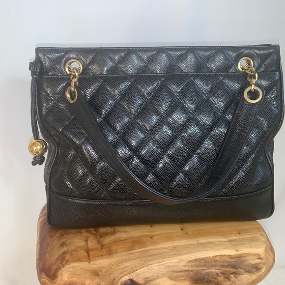 CHANEL Handbags - Vintage Chanel Black Caviar Handbag